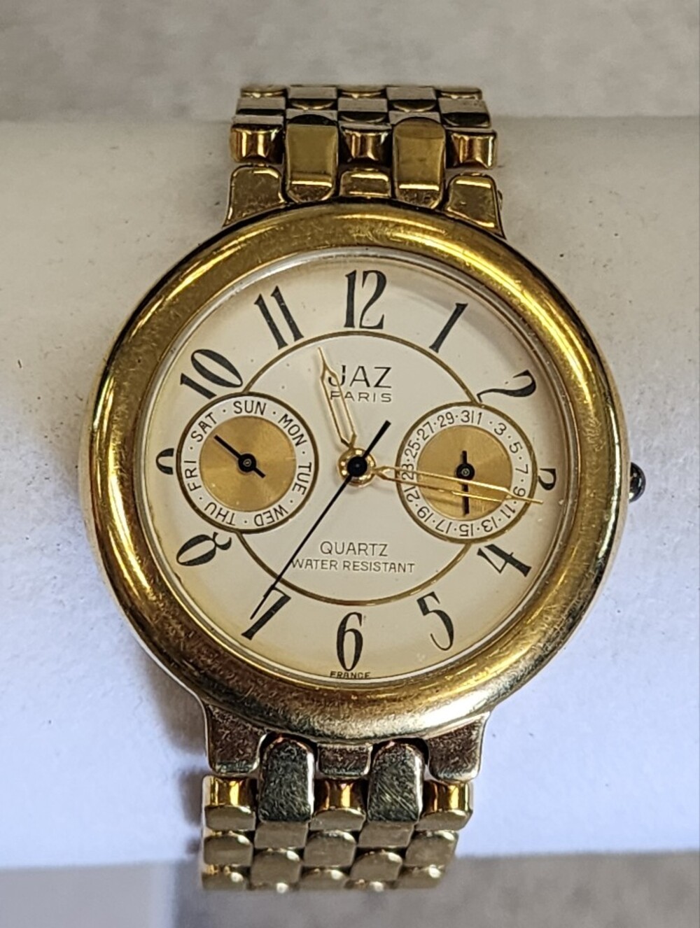 Vintage JAZ Paris Gold Tone Day Date Calendar Watch Cream Dial Subdials France